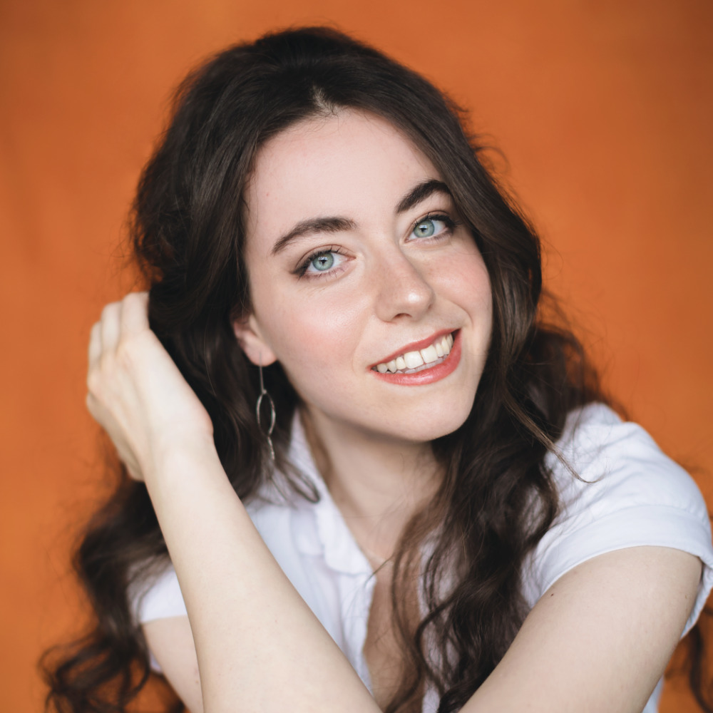 Portrait of pianist Alice Burla