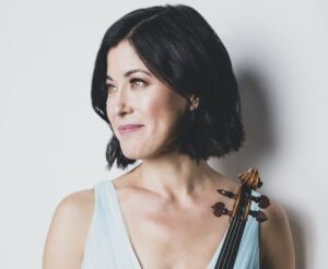 Portrait photograph of violinist Jennifer Frautschi