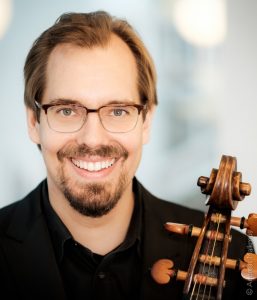 Portrait of cellist Wolfgang Schmidt